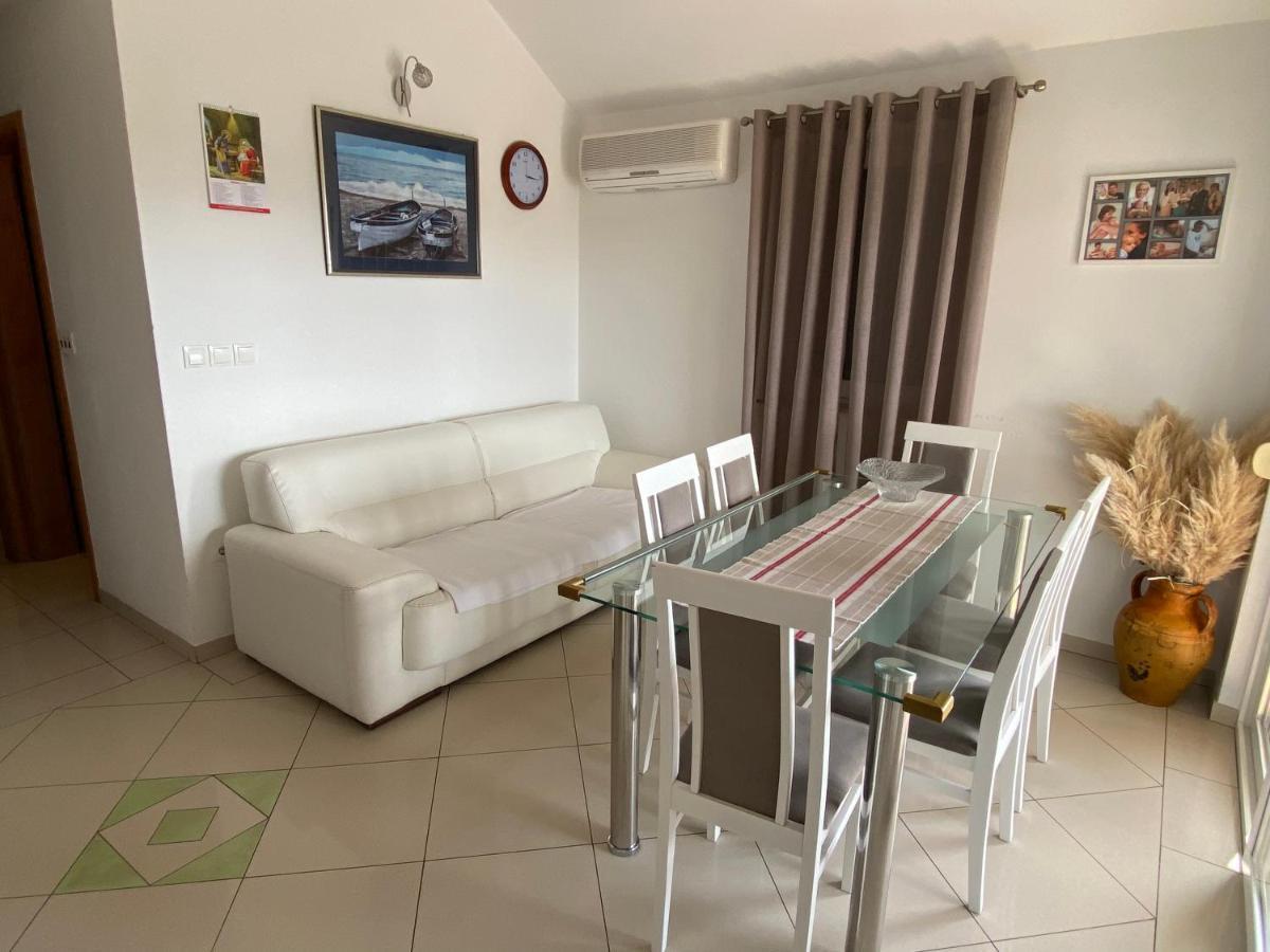 Apartments Kristina Milna  Εξωτερικό φωτογραφία