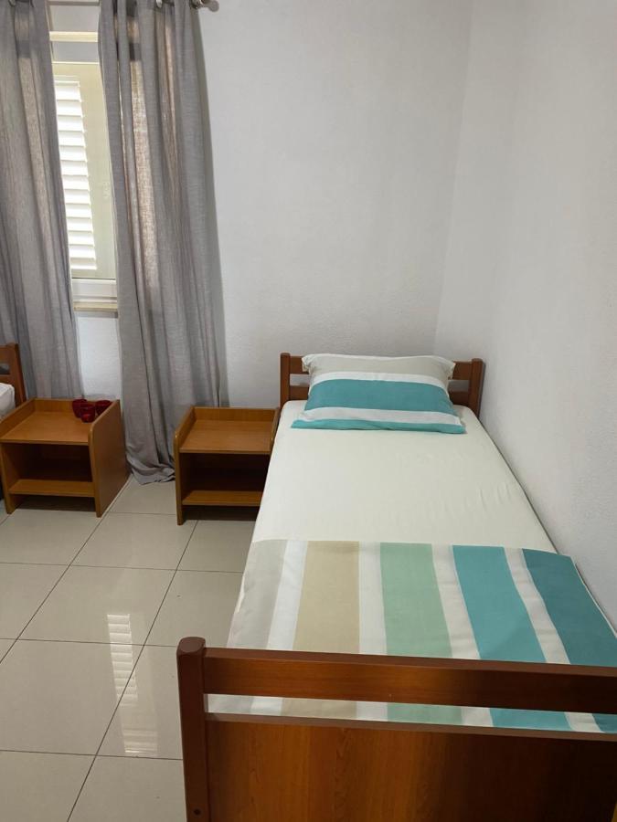 Apartments Kristina Milna  Εξωτερικό φωτογραφία