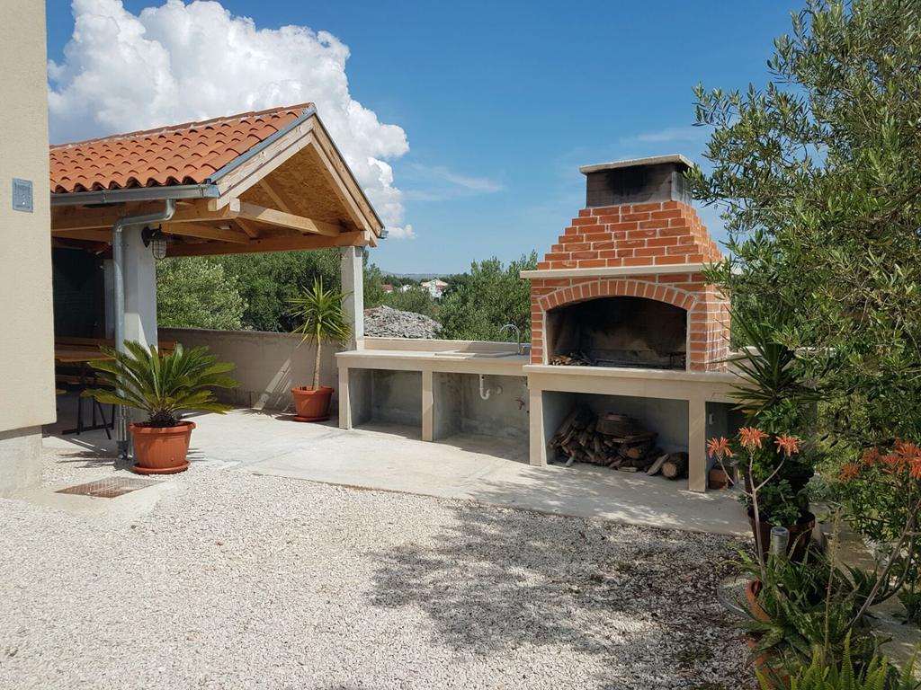 Apartments Kristina Milna  Εξωτερικό φωτογραφία