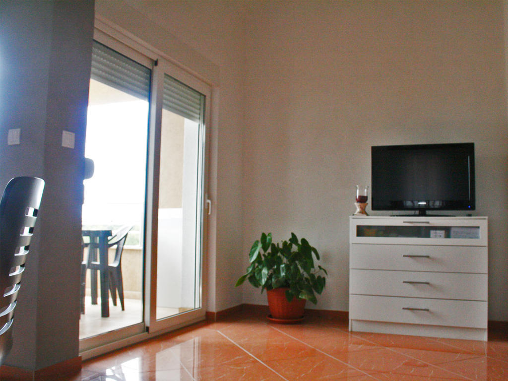 Apartments Kristina Milna  Δωμάτιο φωτογραφία